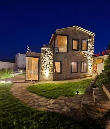 Denize Sifir Restore Edilmis Ahsap Tavan Tas